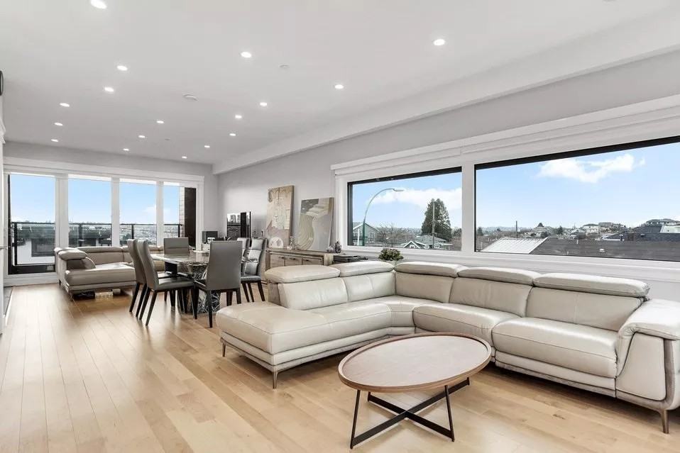 3206 East 5th Avenue - Photo 7 of 29