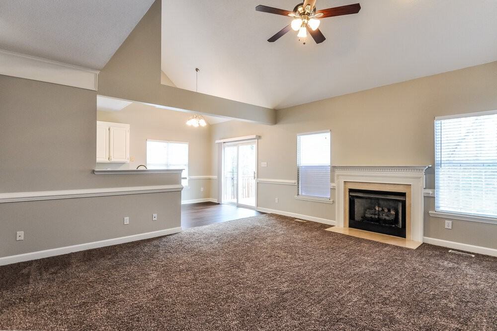 209 Walnut Creek Dr - Photo 2 of 15