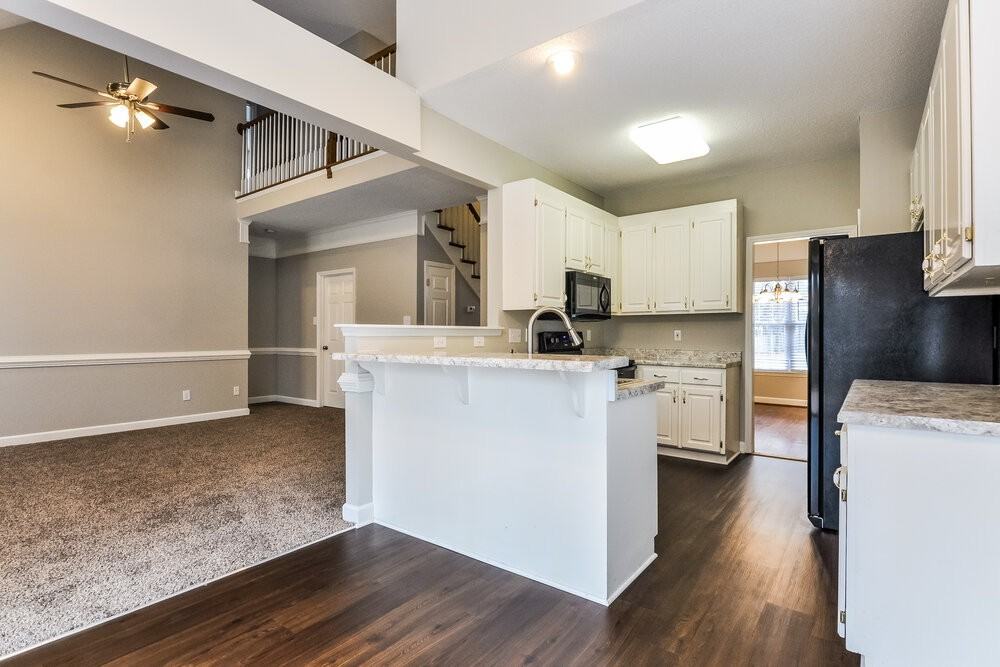 209 Walnut Creek Dr - Photo 5 of 15