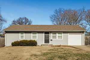 featured image of 11008 E 50th Ter