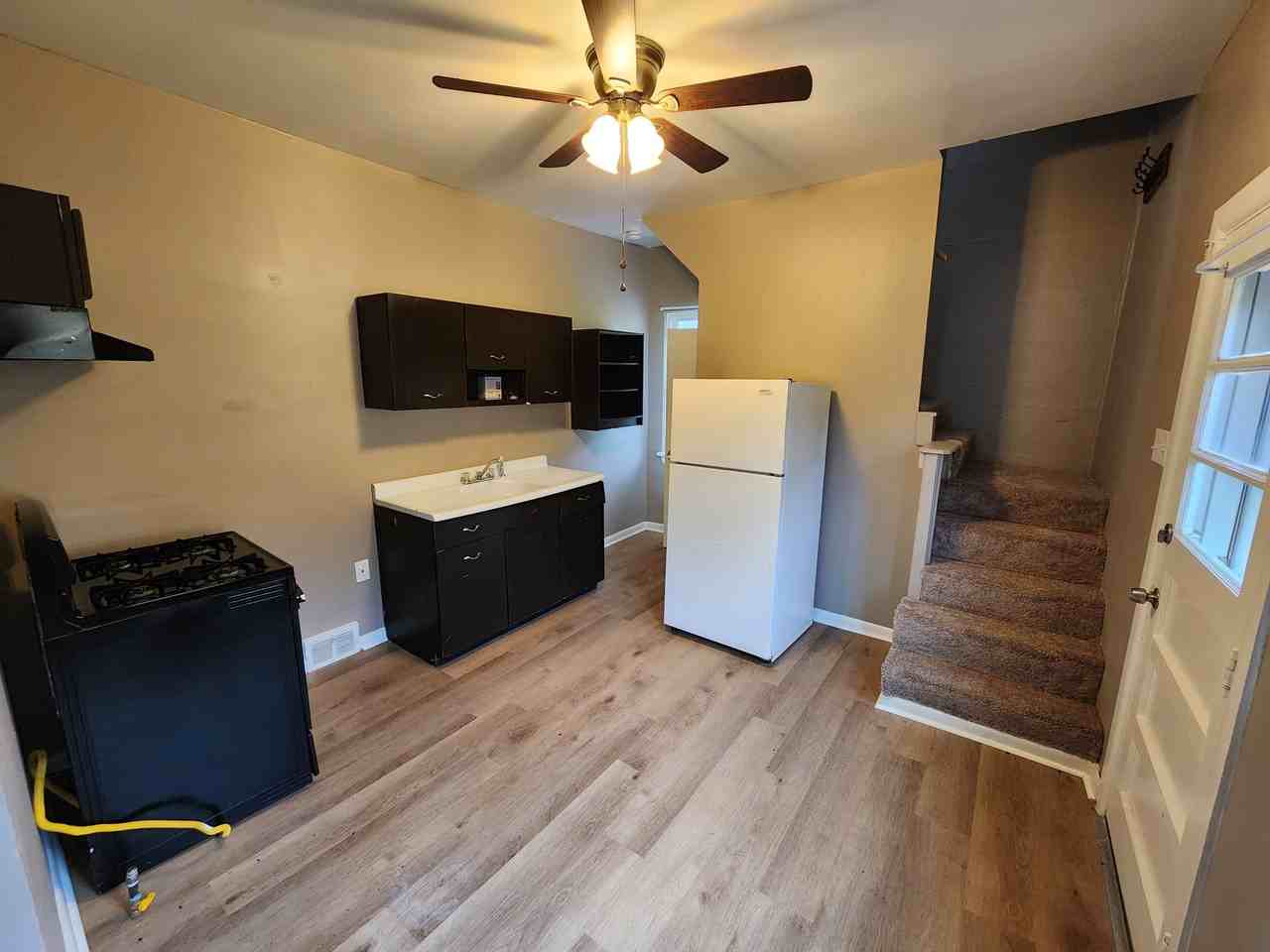 433 28th Street - Rear Right - Photo 3 of 7