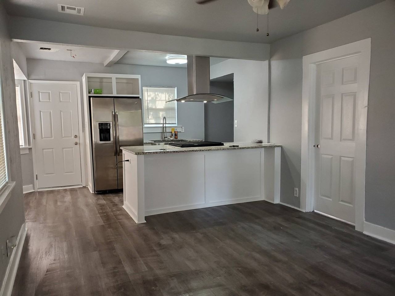 3301 Nw 16th St #1 - Photo 3 of 3