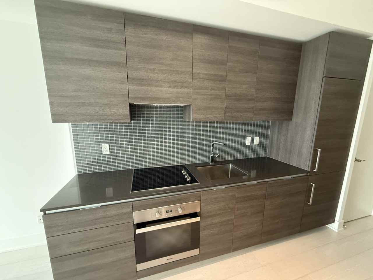 200 Bloor St W - Photo 6 of 16