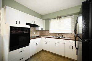 featured image of 362 Burden St #1