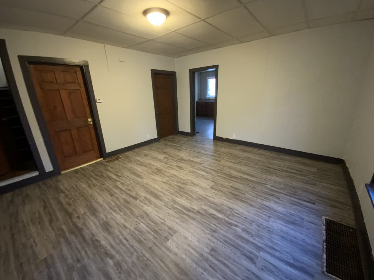 12 S Beard St #NA - Photo 4 of 21