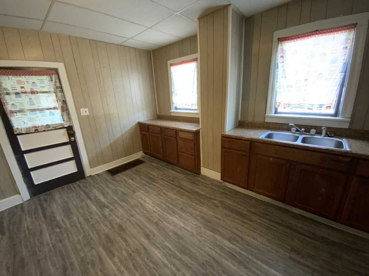 12 S Beard St #NA - Photo 7 of 21