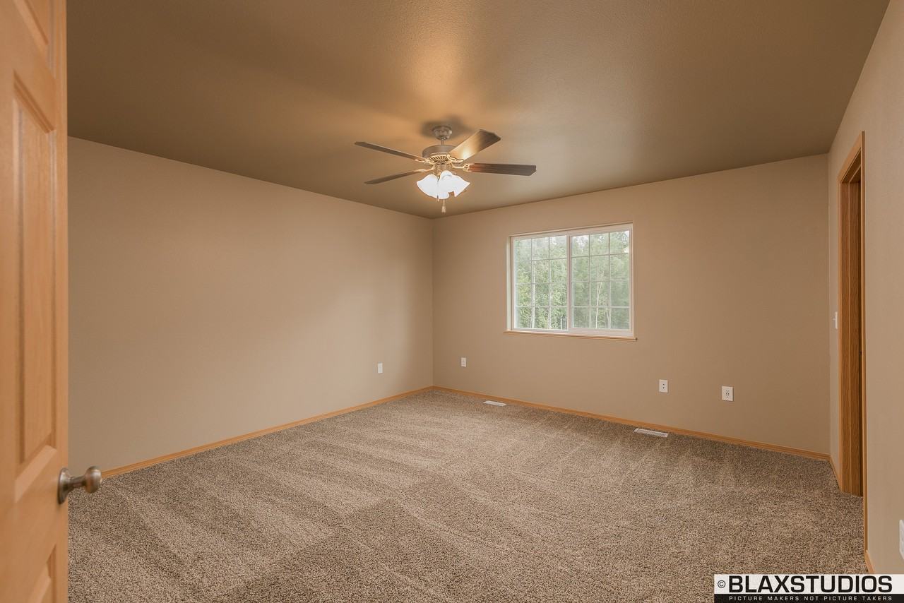 4727 N Baron St #2 - Photo 3 of 21