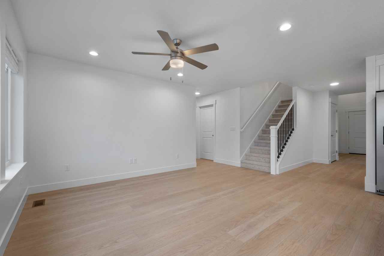 1522 W Russo Dr - Photo 6 of 40