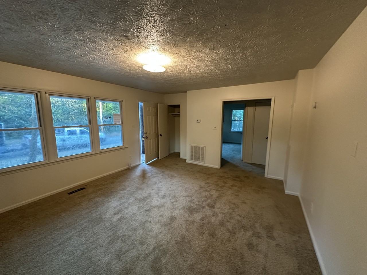 361 Taft St #1 - Photo 3 of 7