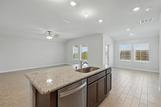 1321 Caulfield Pl - Photo 2 of 9