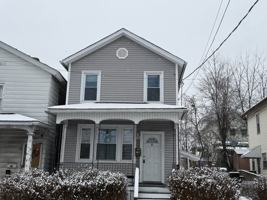 featured image of 417 Willow St #1