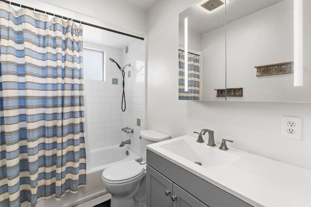 12135 Orange Crest Court - 4unit 4 #4 - Photo 5 of 10