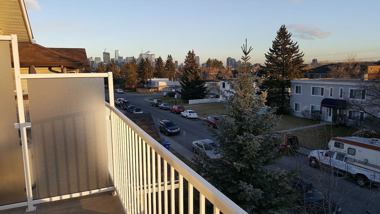 2222 Westmount Rd Nw - Photo 3 of 24