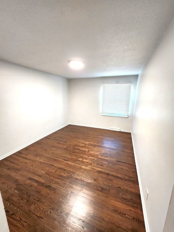 6620 W 93rd Ter #6620A - Photo 7 of 12