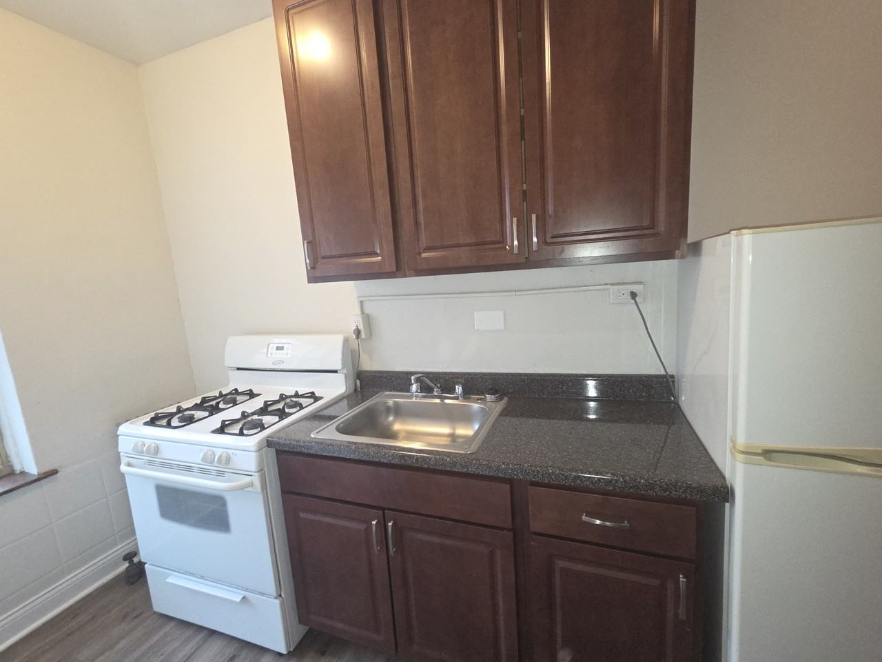 7711 N Sheridan Rd - Photo 4 of 9