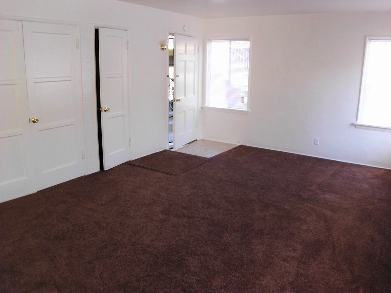 Elm Gate Apartments - Photo 3 of 7