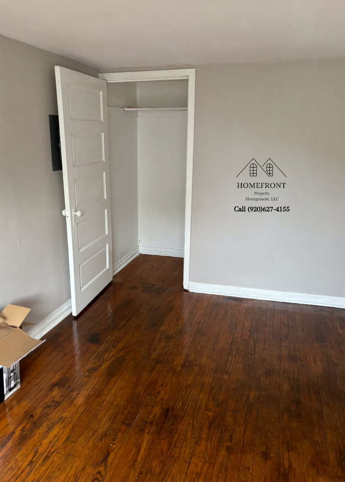 3127 N 27th St #3127 - Photo 3 of 10