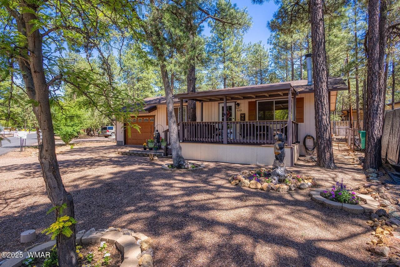 4321 W Mogollon Dr #1 - Photo 3 of 50
