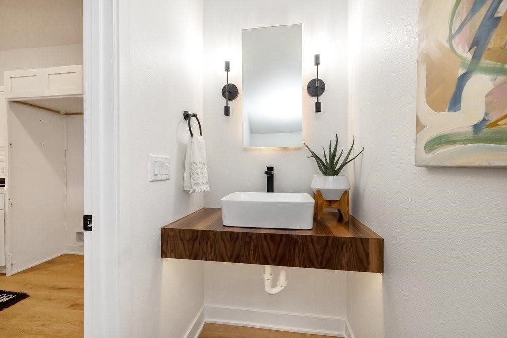 2404 Westover Blvd Bldg B - Photo 7 of 39