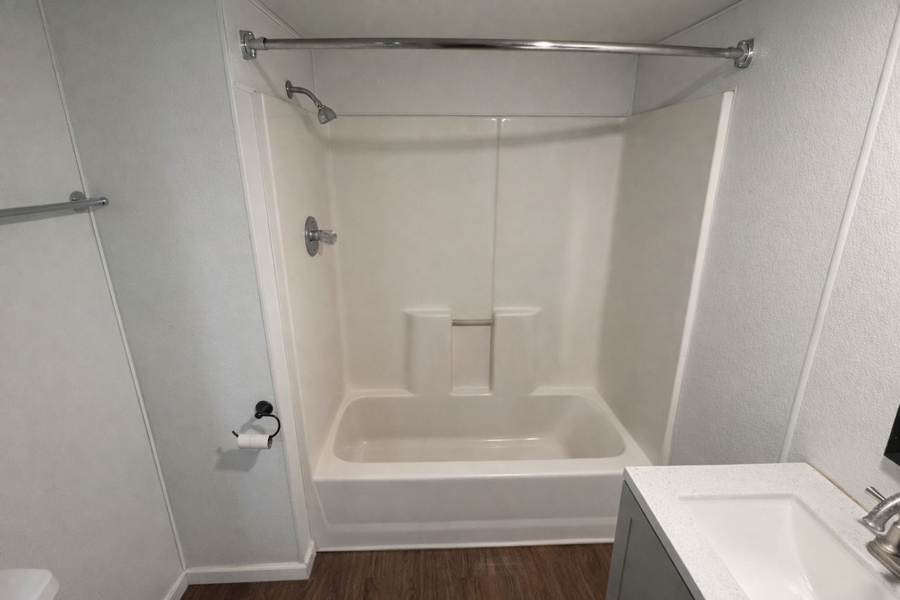 11160 Front St #11160 - Photo 6 of 13