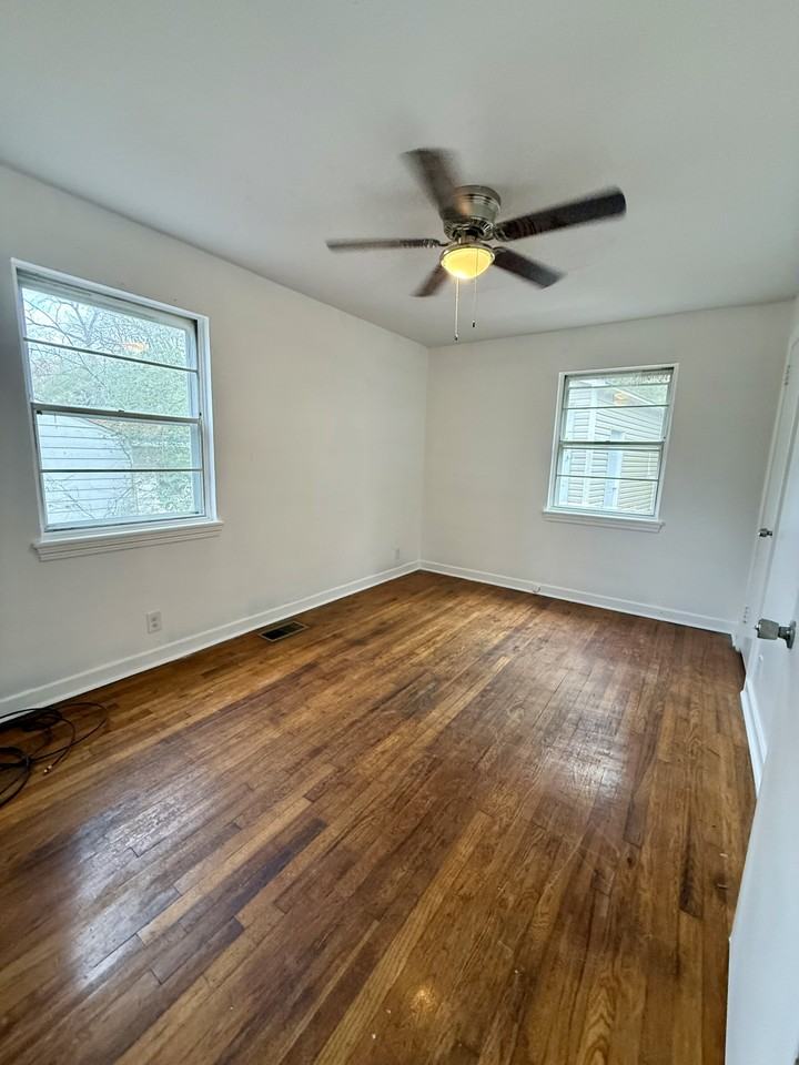 7823 Rugby Ave #1 - Photo 6 of 10