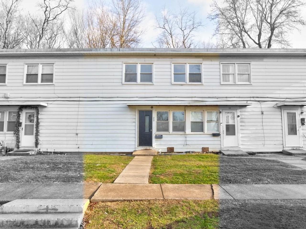 The Nineteen Forty Three - Photo 2 of 37