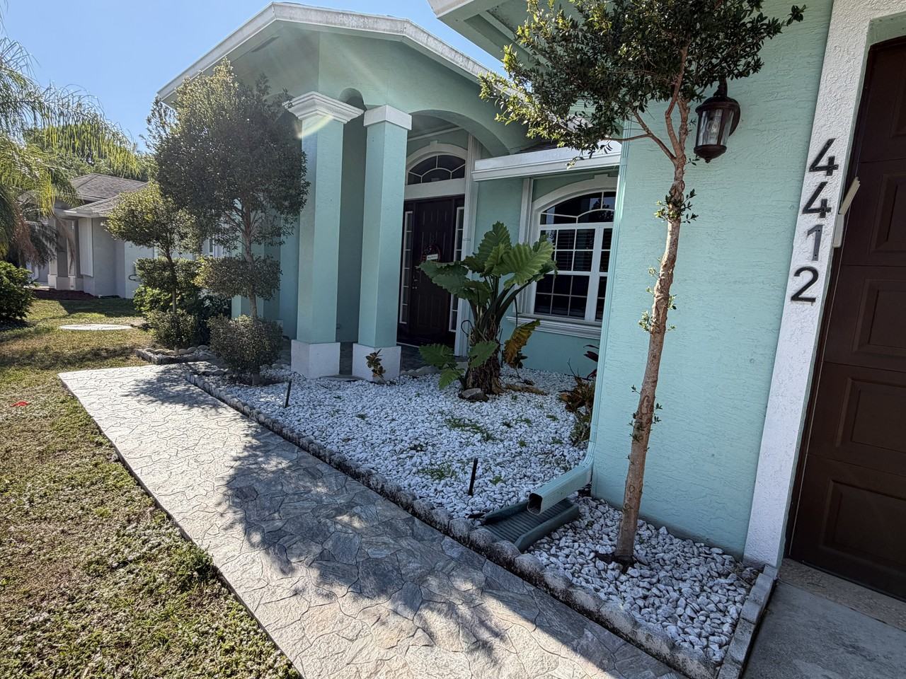 4412 Sw Bonney St #1 - Photo 2 of 24