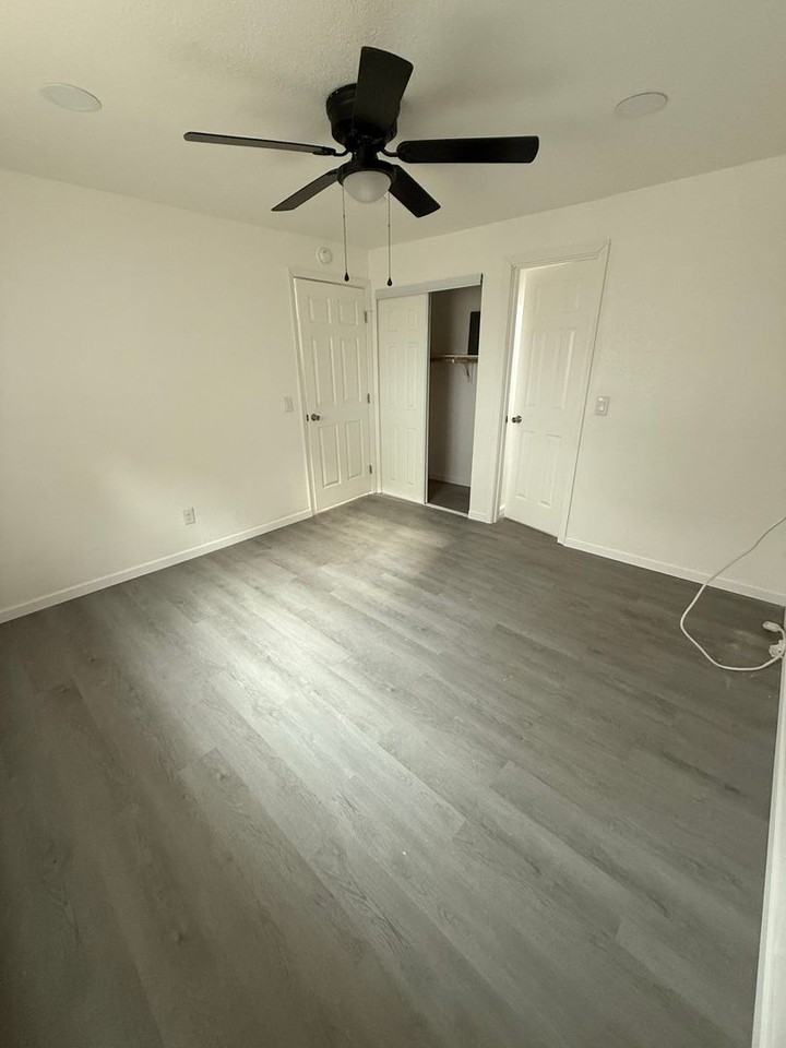 232 W. Barbara St - Photo 5 of 17