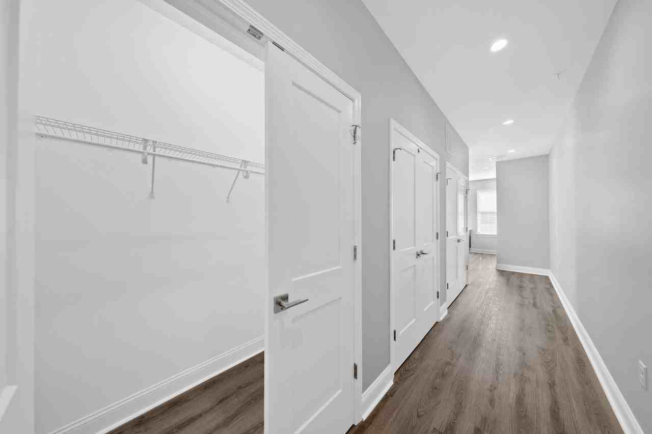 191 North Pearl - Photo 6 of 29