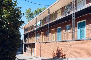 Lenox Hills Apartements - Photo 1 of 1