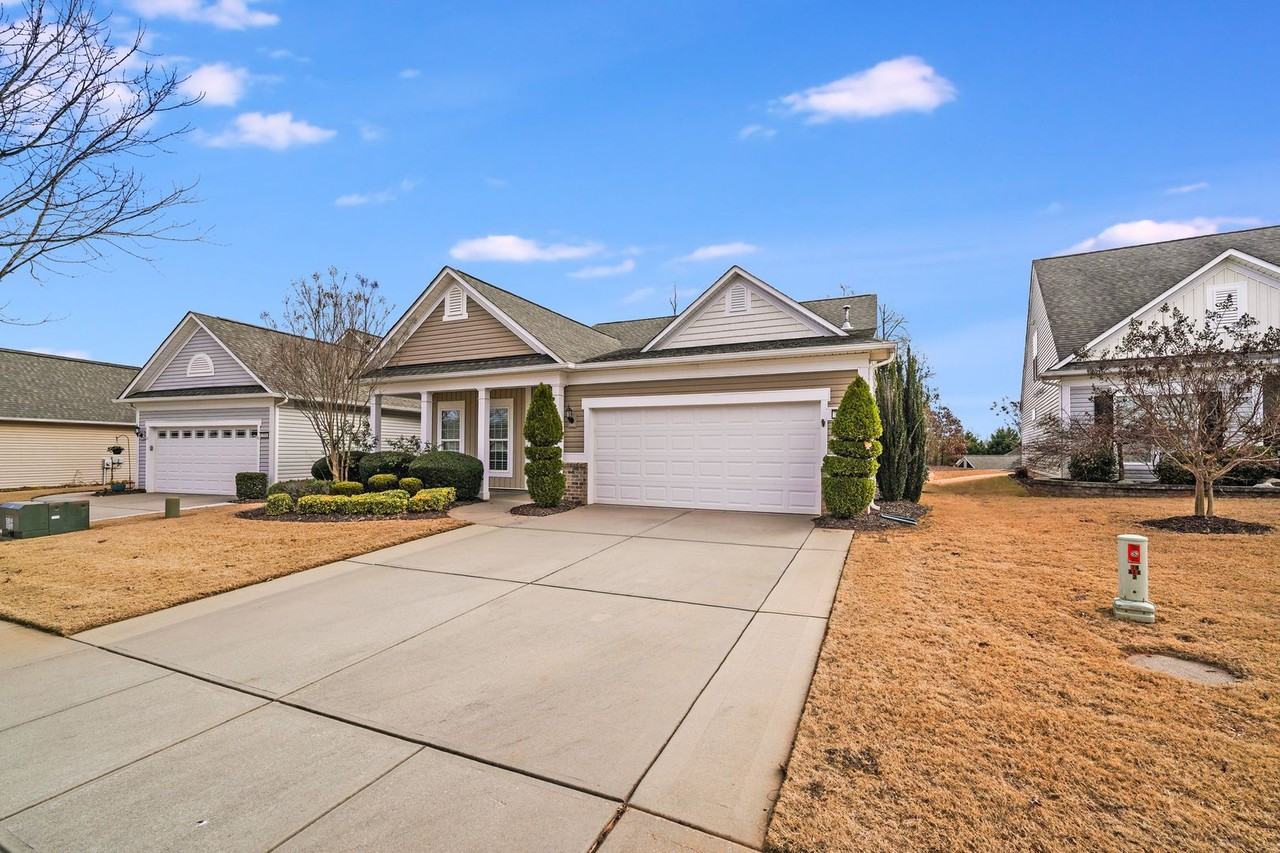 7012 Kitty Hawk Ln - Photo 2 of 42