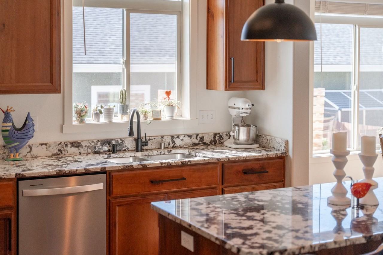 125 Summer Breeze Rd - Photo 4 of 46