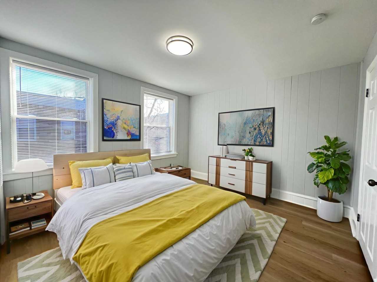 1536 S Bailey St - Photo 2 of 33