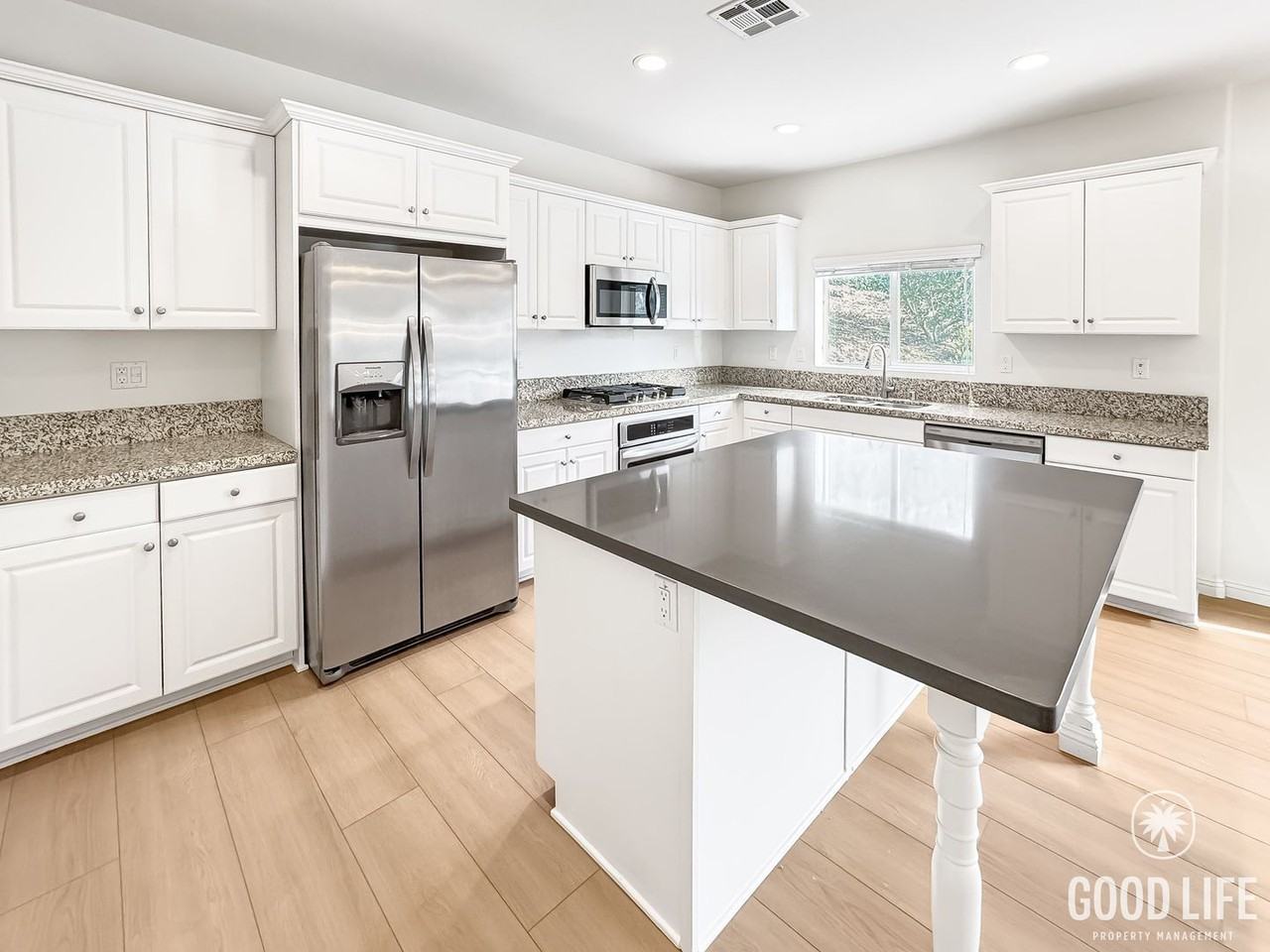 20455 Canaan Cir - Photo 2 of 37