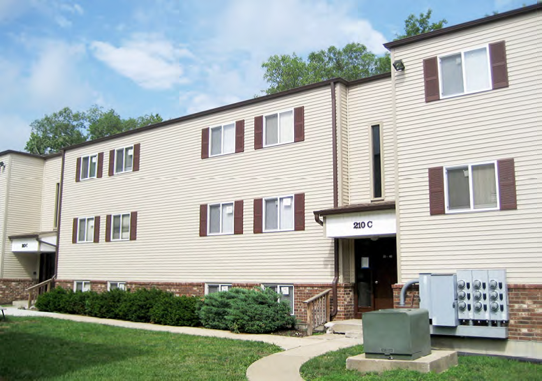 210 S Water st - Photo 5 of 38