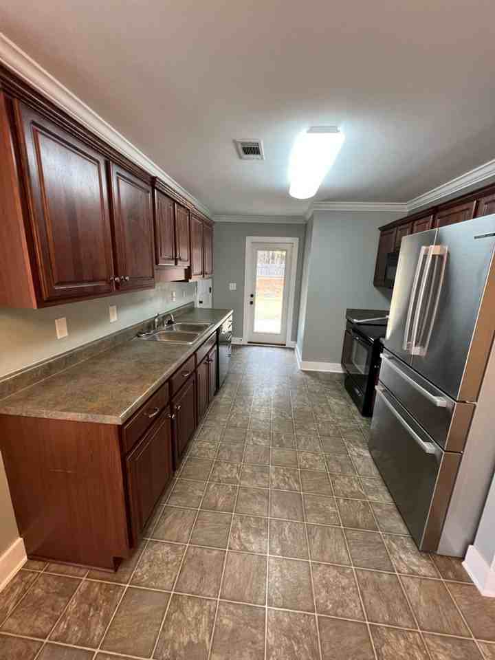 205 Rossburg Dr - Photo 7 of 26