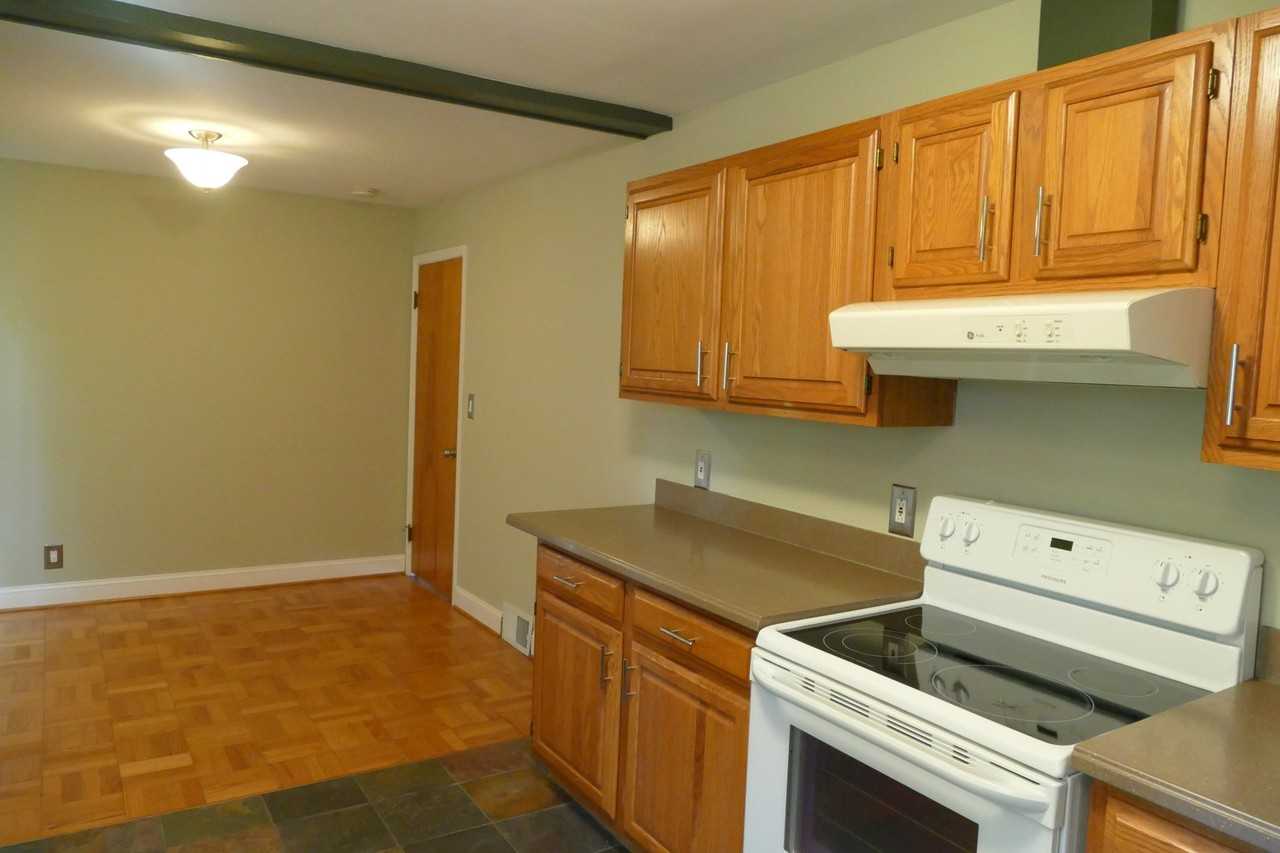 2711 Crooks Rd - Photo 7 of 14