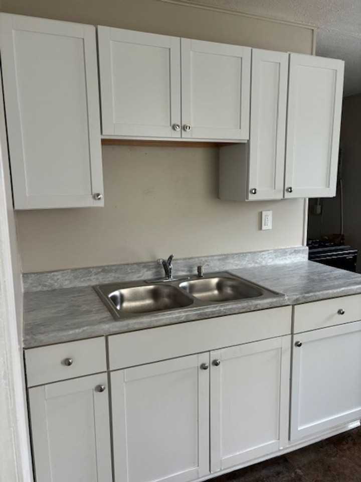 4429 Camden Ave - Photo 5 of 13