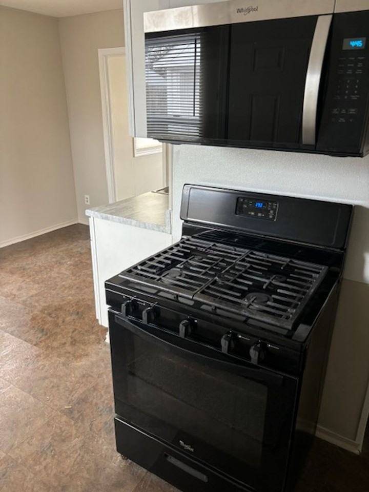 4429 Camden Ave - Photo 6 of 13