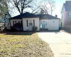 featured image of 1430 E 37th St