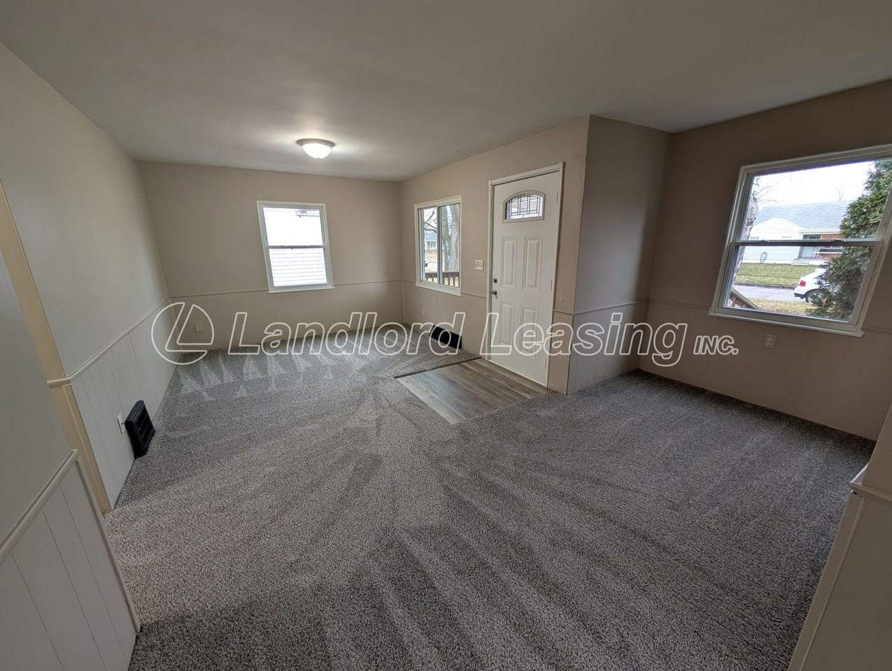 1314 Cedar Dr - Photo 2 of 14