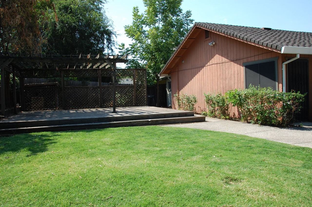 611 611 Andress Court - Andress Court - Photo 6 of 15