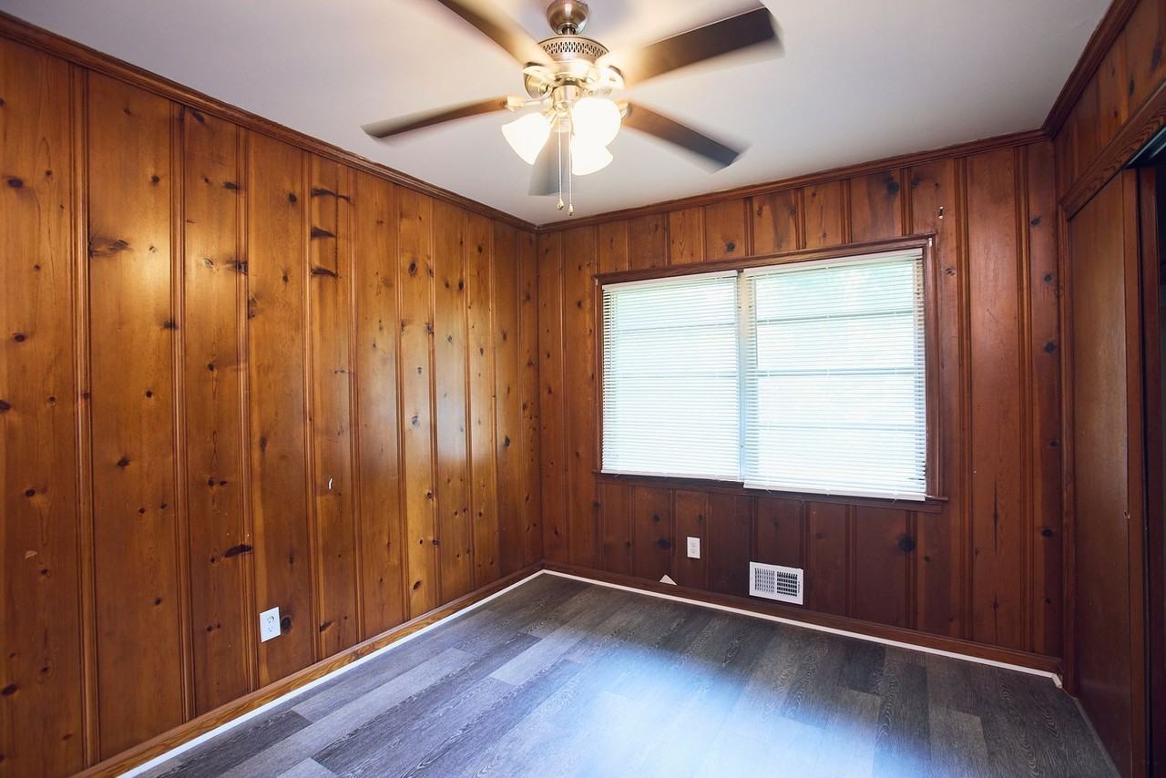 826 Jefferson Ave - Photo 5 of 14