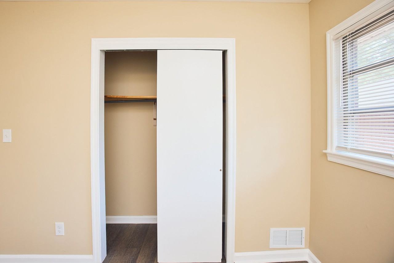 826 Jefferson Ave - Photo 7 of 14