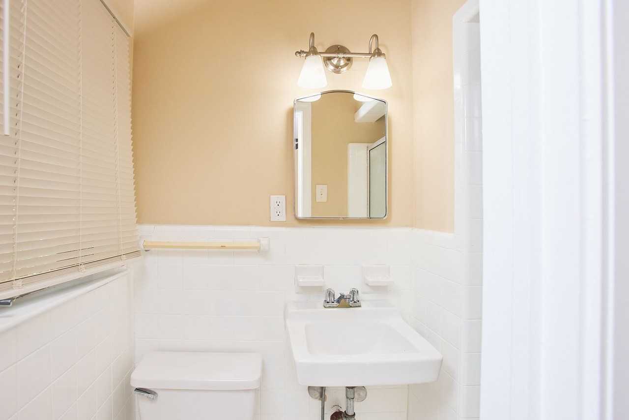 826 Jefferson Ave - Photo 6 of 14