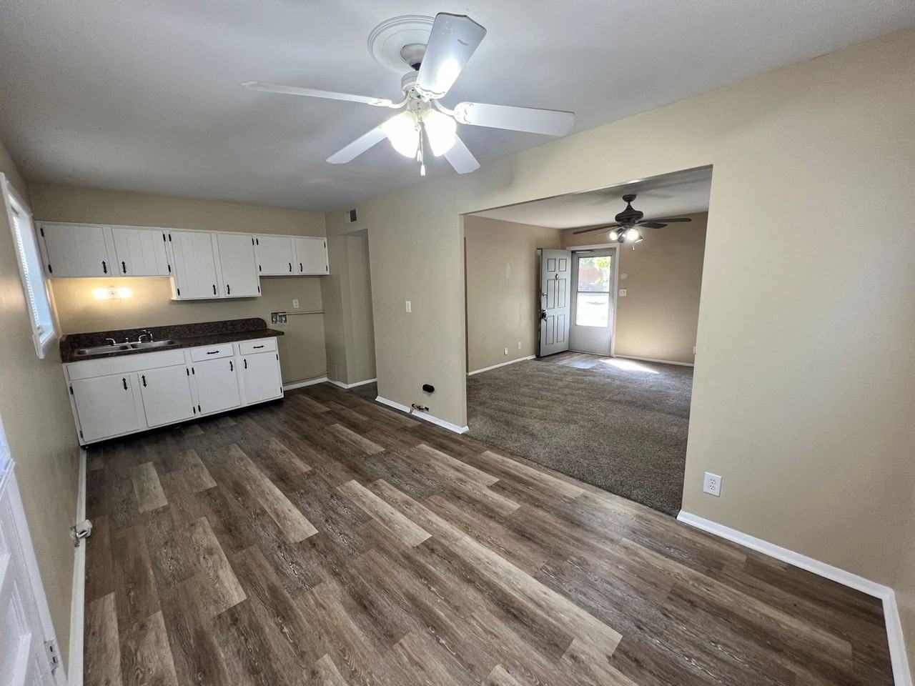 536 Crestwood Ln - Photo 2 of 14