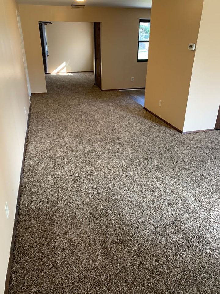 256 Kinsman Ct - Photo 2 of 29