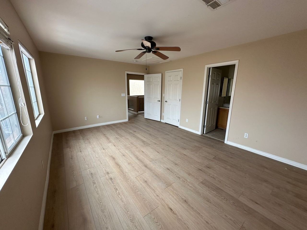 7340 Agonis St - Photo 3 of 6