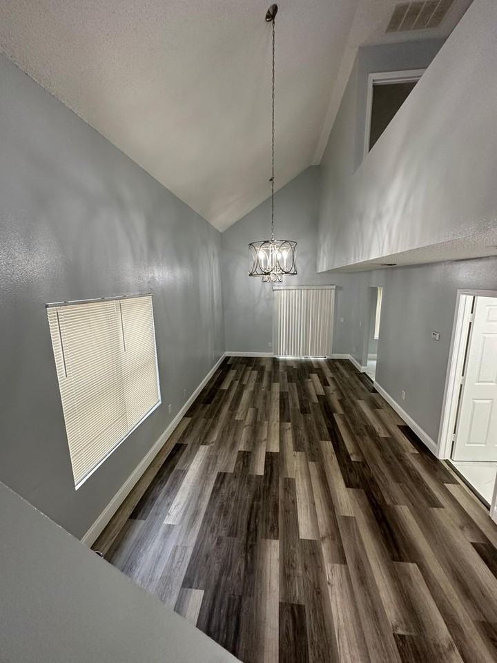 10973 Traci Lynn Dr - Photo 6 of 36