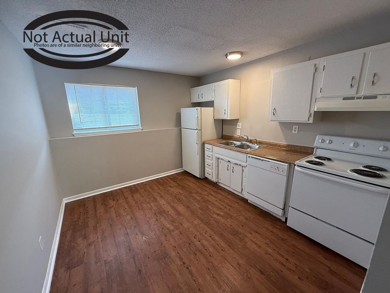 7301 N Moberly Dr #C - Photo 4 of 15